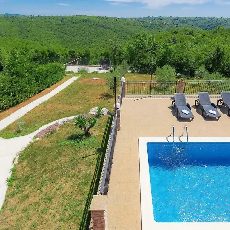 Villa Villa Alenka Rasa